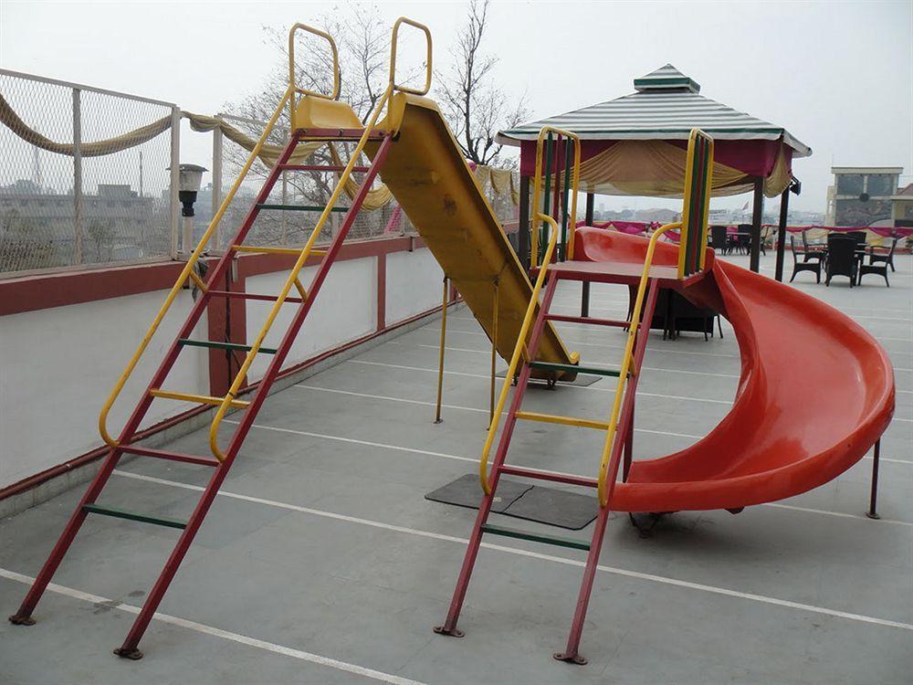 Orange Resort Baddi Zewnętrze zdjęcie